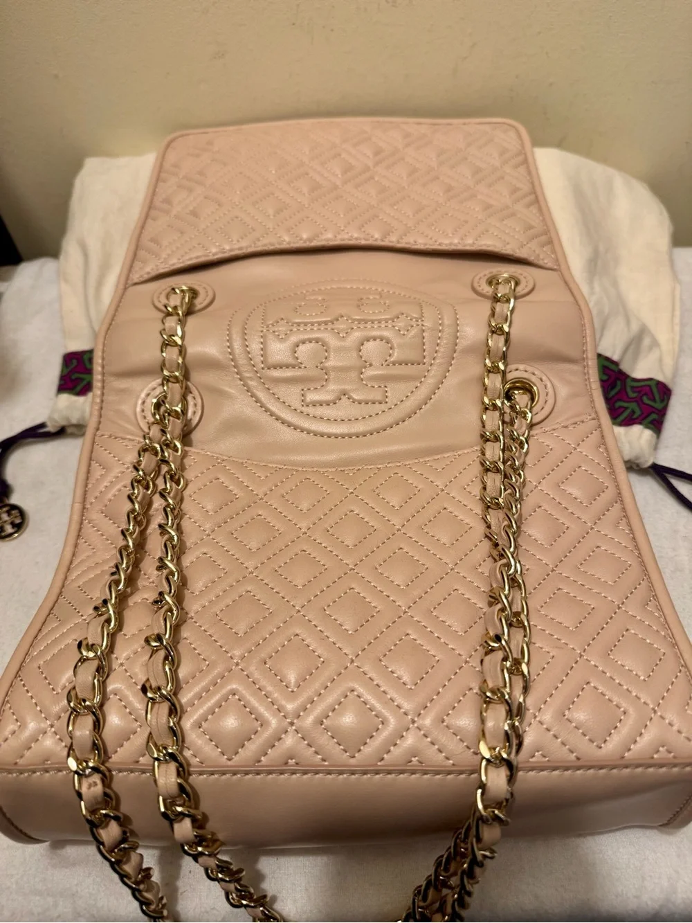 PRE-LOVED Tory Burch Fleming Quilted Leather Medium Convertible Shoulder Bag